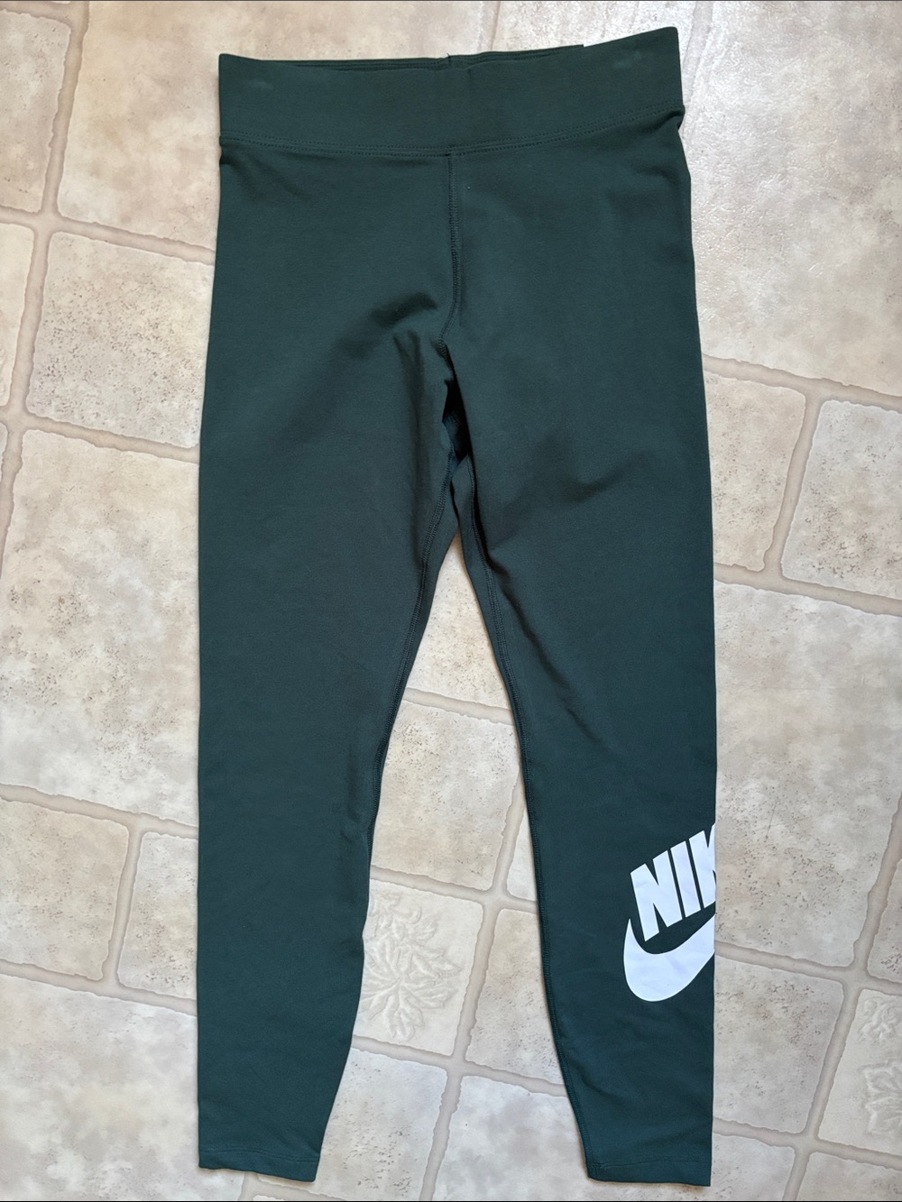 Nike Dark Green High-Waist Leggings with Logo